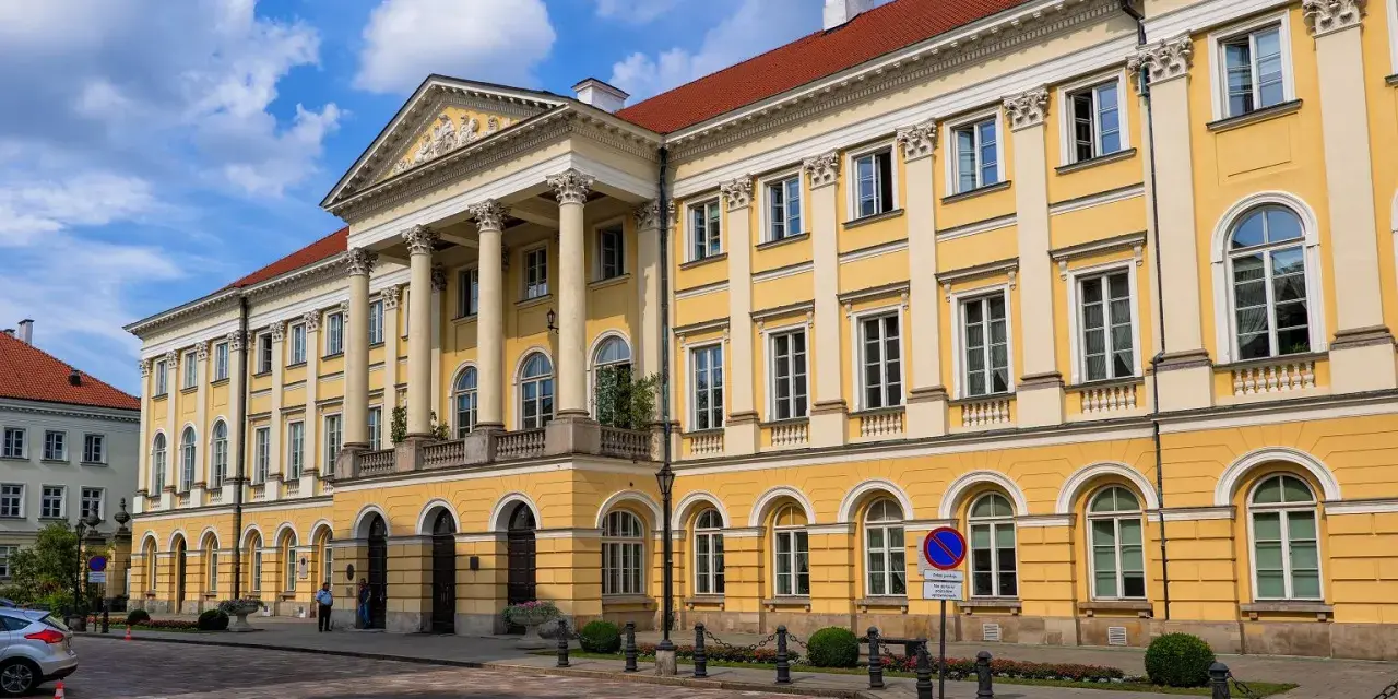 Uniwersytet Warszawski: Jak wybrać najlepszą uczelnię w Warszawie?