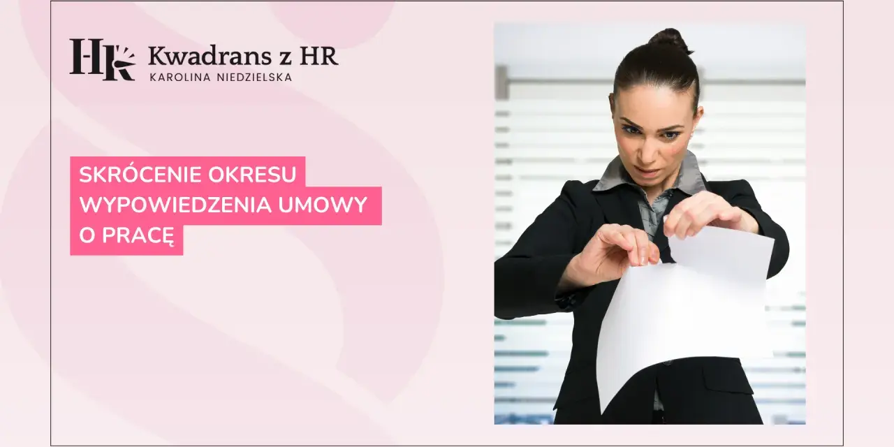 Kobieta w garniturze rozdziera dokument. Temat: skrócenie okresu wypowiedzenia umowy o pracę.