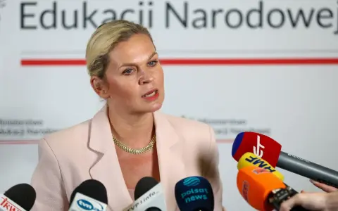 Absencja szkolna: Co to jest? Uniknij kar i znajdź pomoc!