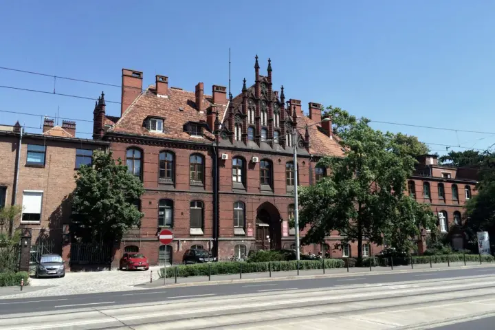 Uniwersytet Medyczny Wrocław: Jak dostać się na wymarzone studia?