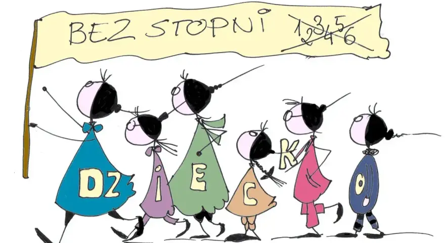 Dzieci niosą transparent "BEZ STOPNI", symbolizując zmianę w rozporządzeniu w sprawie oceniania i klasyfikowania tekst jednolity.