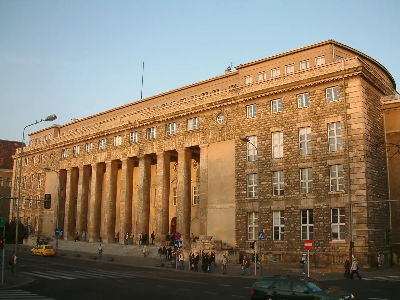 Uniwersytet Ekonomiczny w Poznaniu budynek kampus