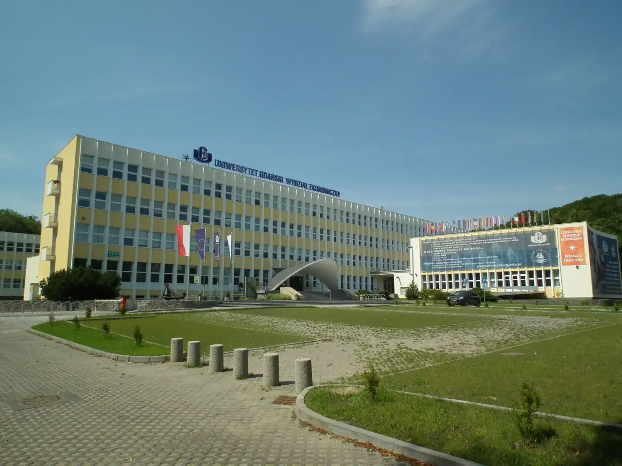Uniwersytet Gdański Wydział Ekonomiczny Sopot kampus studenci